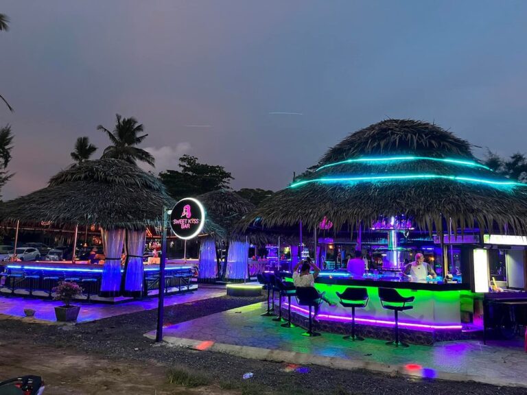Sweet Kiss Bar bangtao beach