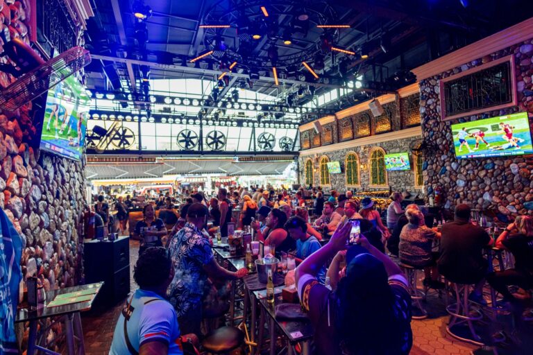 barfunk phuket live music